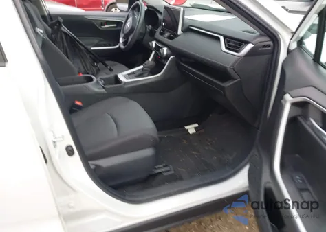 2023 Toyota Rav4 Xle z USA, uszkodzony, nr VIN 2T3P1RFV0PC353736